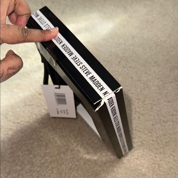 Steve Madden Black gift pack wristlet NIP - Picture 4 of 8